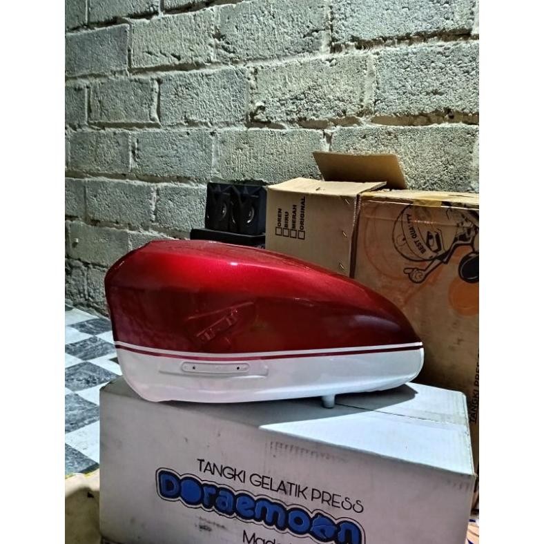 tangki cb100 pres doraemon rna merah lis putih