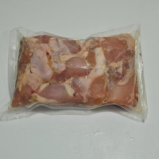 

DAGING AYAM POTONG MARINASI / Daging Ayam Potong Bumbu Siap Masak / Ready to Cook 1 ekor TX