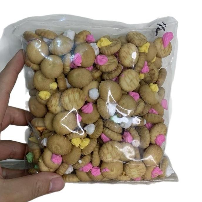 

Marie Biskuit Bunga Gem Inafood Renyah Gurih Manis Gula Warna Warni - Snack Ayam Kering - Makanan, Goreng, Keripik, Camilan, Pedas, Cemilan, Crispy