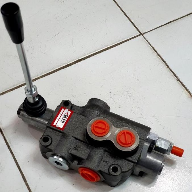 ready  hand valve 80 Liter permenit 1 tuas- spring - merk CROZZE - Eropa
