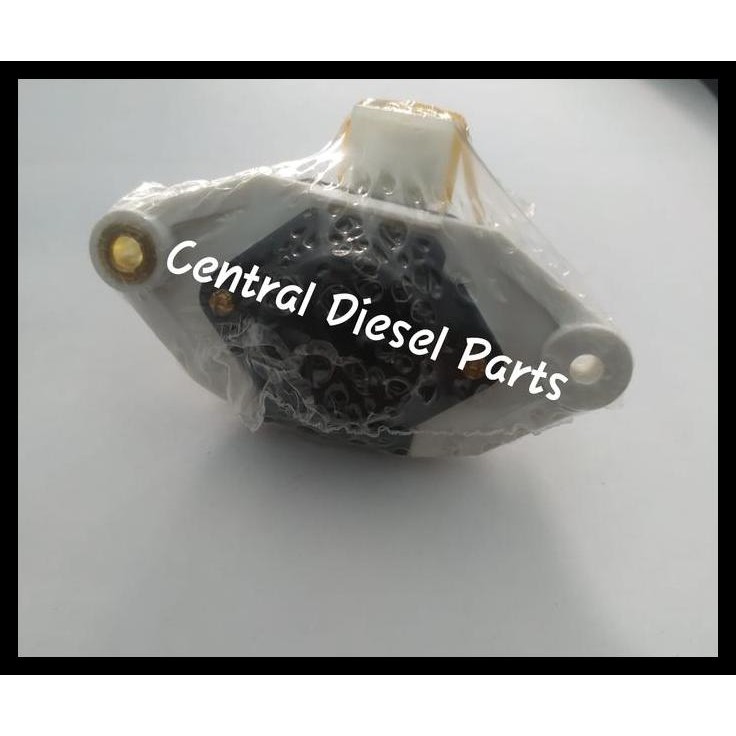 BEST DEAL IC REGULATOR ALTERNATOR MERCEDES TRUCK 917 OH 12V