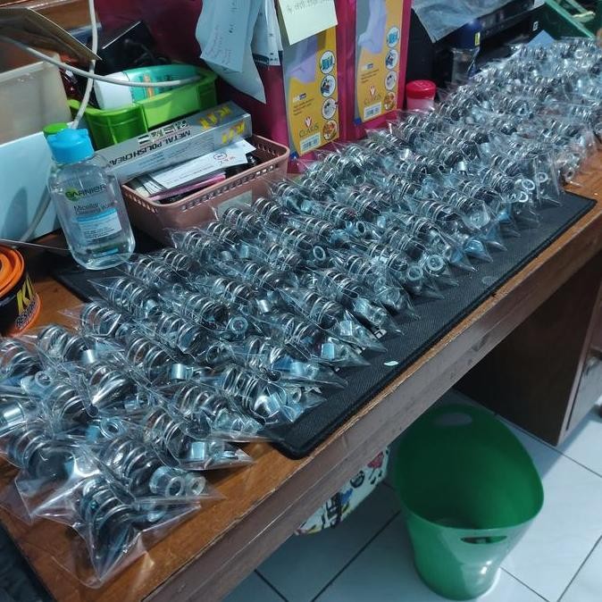 ready  Ball Joint + Per Baut Master Rem Belakang Motor M8