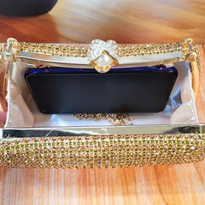 Clutch Wanita Tas Pesta Wanita Lokal Kristal Kondangan Terkini Terbaru Ori Mewah Elegant Elegan Domp
