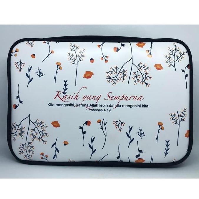 

Handbag Minimalis Sampul Alkitab Extra Besar - Bunga Klasik - Indo