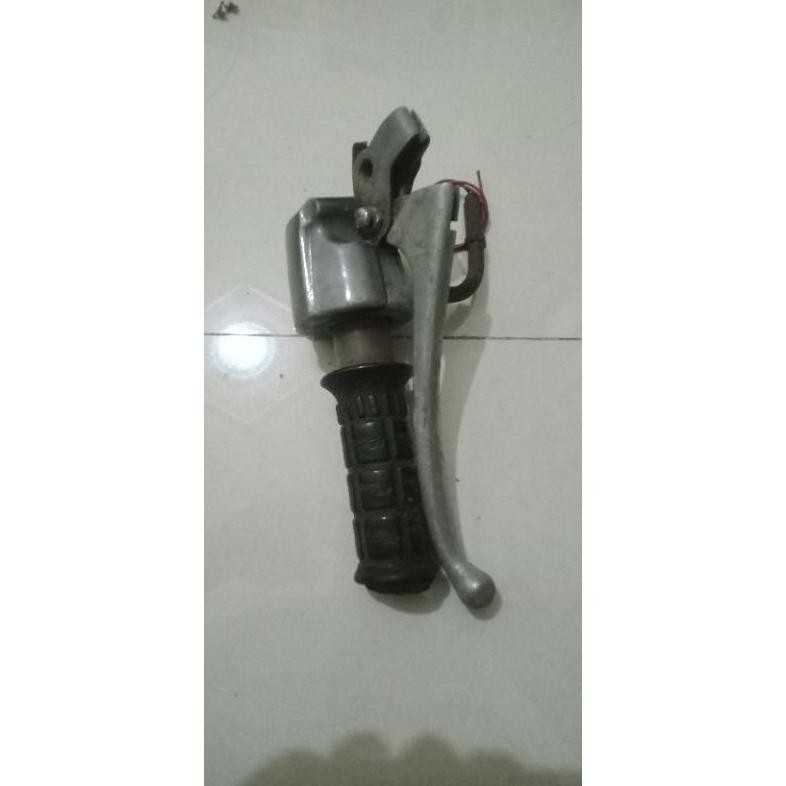 holder saklar kanan gl 100 ori