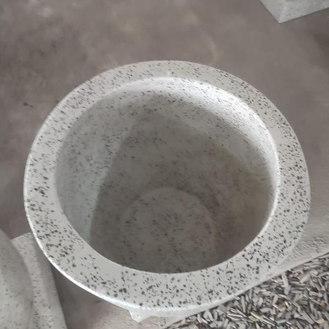 Bak Mandi / Gentong Teraso Minimalis