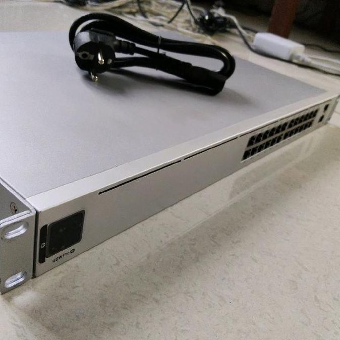 Ubiquiti Unifi Switch 24 Port Poe Pro New Stok