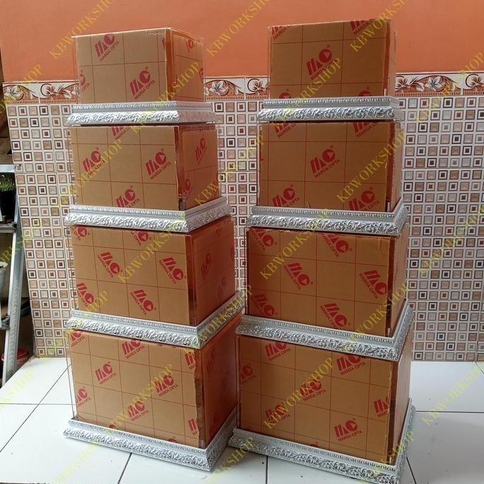 

Terlaris Kotak Hantaran Akrilik Paket Murah Isi 8 Free Packing Kayu Ready Stok