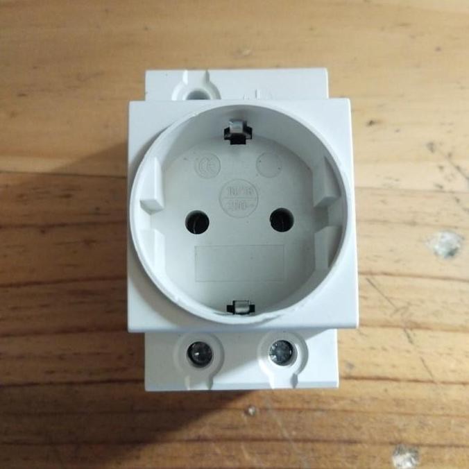 Din Rail Socket Fort Cee 16A 250V Ftk-250 Stop Kontak Din Rail Rel Mcb