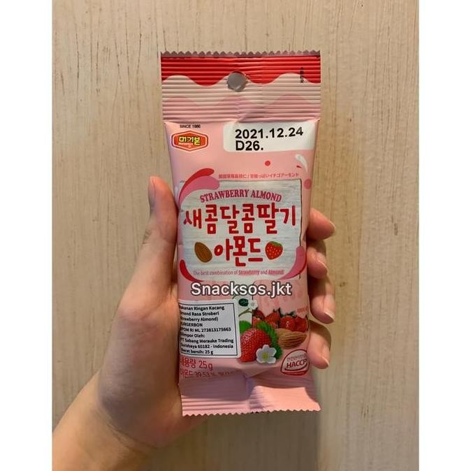 

Murgerbon Strawberry Almond - Kacang Almond Korea
