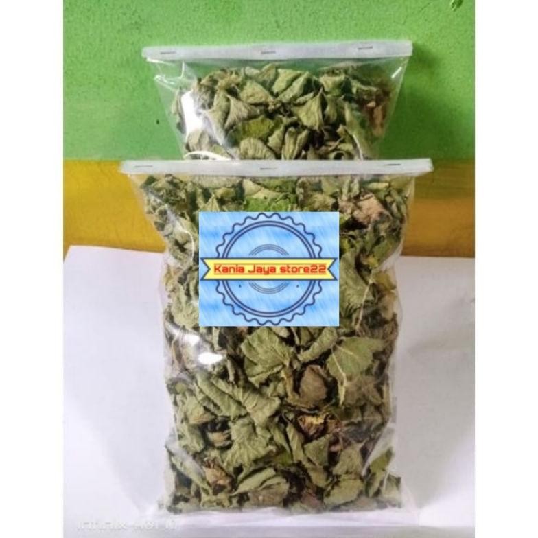 

Daun pegagan kering tanpa batang dan akar murni daun dan keadan hijou sesuai poto per 100 grm Teh Daun pegagan Orijinal. Nugi