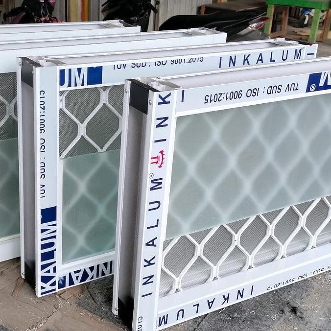 BOVEN VENTILASI TRALIS EXPANDA ALUMINIUM KACA ZIGZAG KAWAT NYAMUK UK 40X80  KACA ZIGZAG BURAM KAMAR 