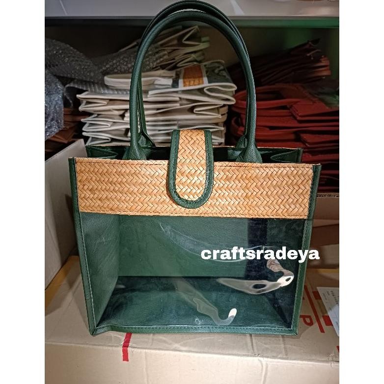 

Tas anyaman hampers Mika Tutup Lidah / Goodiebag Toples Hadiah souvenir Idulfitri Natal Imlek Nugi