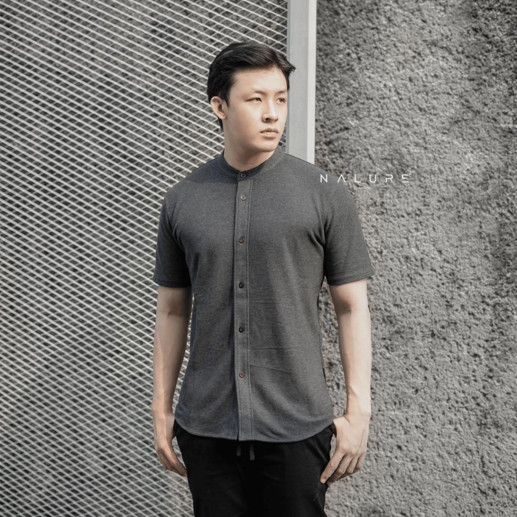 Dws Nalure Kaane Shirt Semi Formal Tee | Atasan Pria | Kemeja Kaos Tangan Pendek Lacoste | Hitam-Put