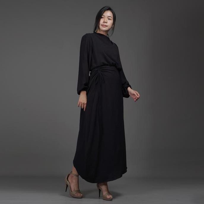 Okechuku HALTERIA Long Dress Hitam Gaun Polos Dress Hijab - HITAM