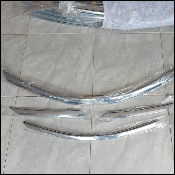 Lis Grill Depan Toyota Etios Valco 2013 Liva Sedan Original