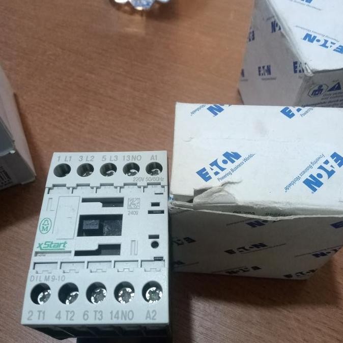 Dilm9-10 contactor MOELLER 220vac