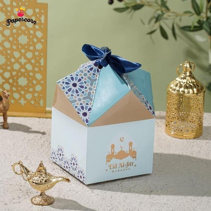 

Box Lebaran Kerucut muat 2 toples biggy 500 gr uk 14x14x11 cm