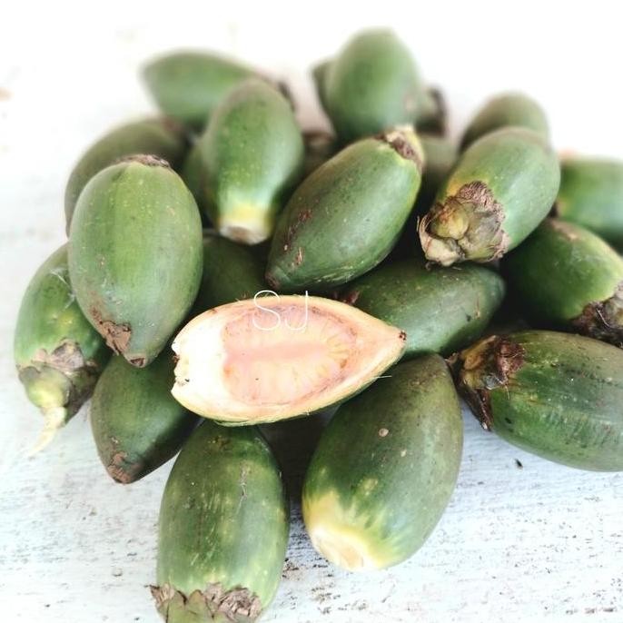 

buah pinang muda segar
