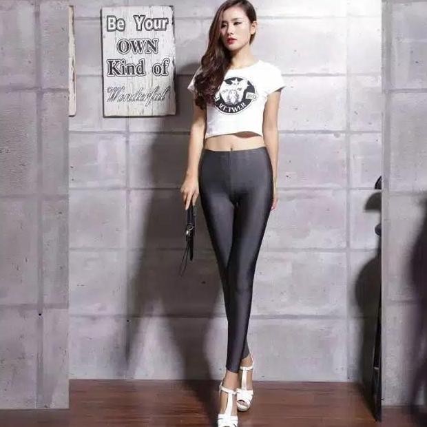 Legging hitam glossy panjang Leging kilat Celana leging Polos Wanita Santai as