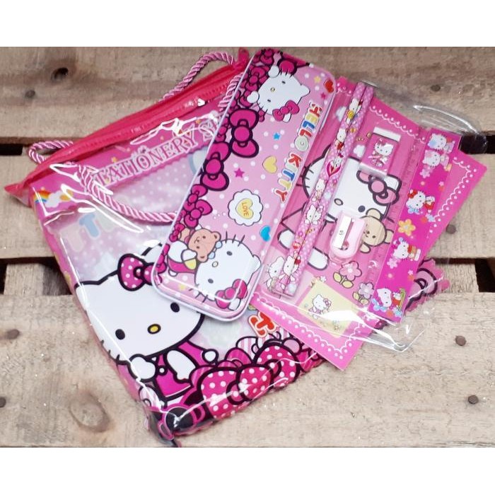 

SWG Paket Alat Tulis/Paket Ulang Tahun No. 8805 (7 in 1)