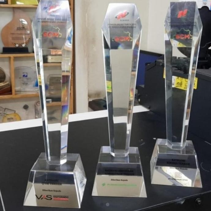 Baru Plakat Akrilik Tebal/ Thropy Kejuaraan/Piala Akrilik Custom