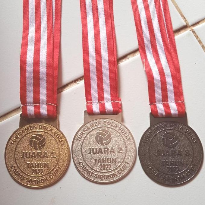 Baru medali kejuaraan turnamen bola volly