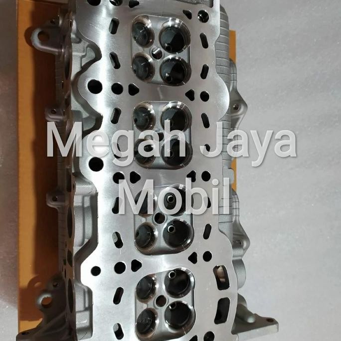Cylinder head Gran Max Grandmax Deksel kop silinder head Grand Max