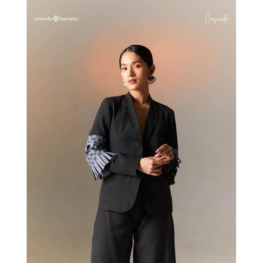 Hannah Blazer - Amanda Hartanto Batik