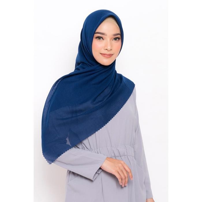 ST Hijab Jilbab Anti Air Wangi Polos ZM Zaskia Mecca Nayla Navy
