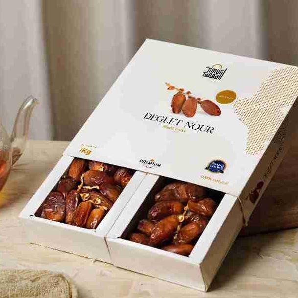 

Kekinian Timur Tengah Kurma Tunisia Tangkai 1kg Deglet Noor Premium Original High Quality