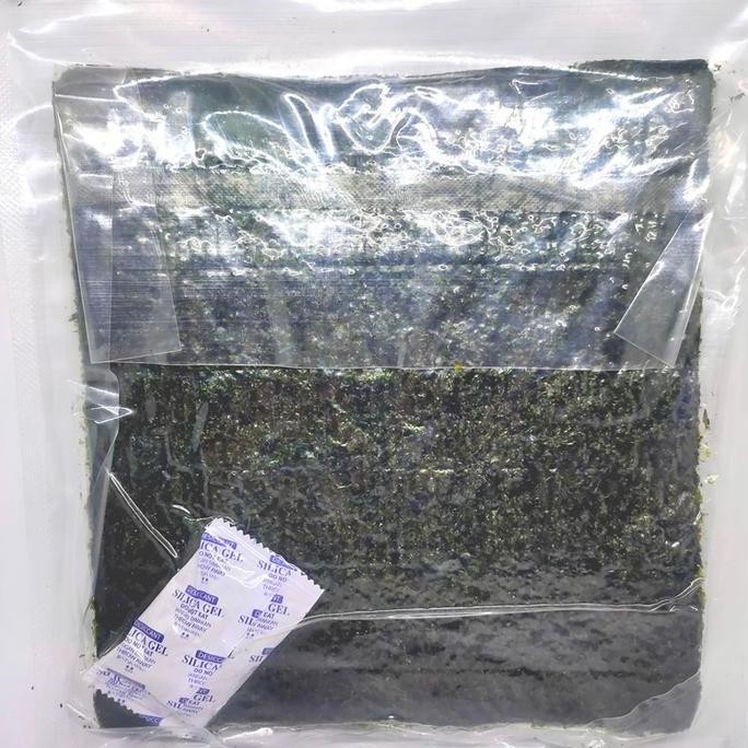 

Produk Baru!! Sushi Nori 50 Lembar Tokinori - Rumput Laut Panggang Warna Hijau Gelap 21x19cm HALAL