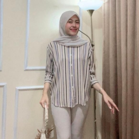 Kemeja Wanita Rayon Motif Salur / Daily Top Rayon