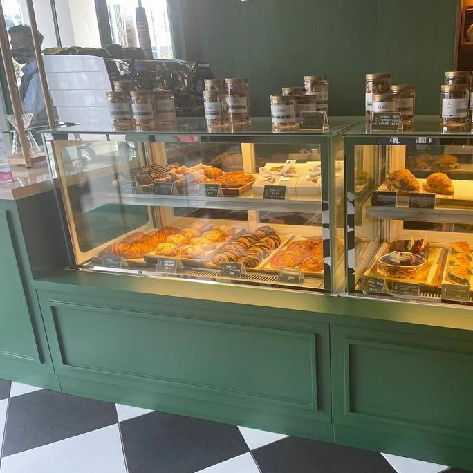 TERMURAH - meja etalase kayu jati belanda warna putih kombinasi natural