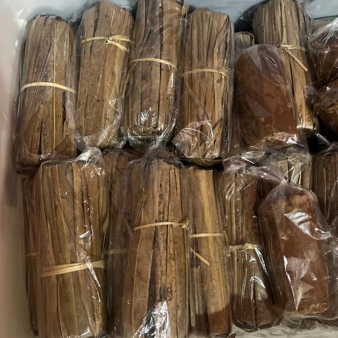 

Baru Gula Aren Batang 1kg - Gula Aren Murni Asli Tradisional