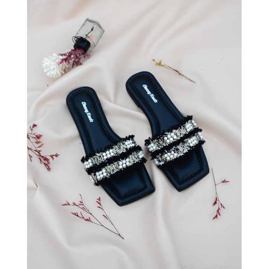 Cheung Kuedz Elizabeth Sandal Teplek Slop Wanita Variasi Mutiara Cewek HT