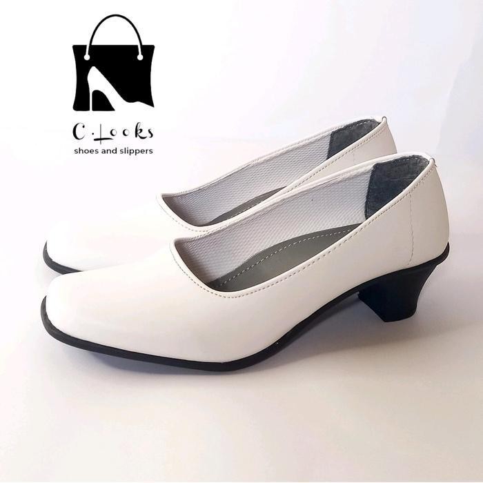Ds Sepatu Pantofel Wanita Putih "K.03" Akper Akbid Hak Setengah (5 Cm) Heels Shoes