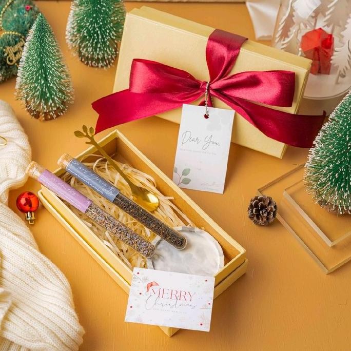 

Ready Tea Hampers Souvenir Natal | Paket Kado Olive Christmas Gift