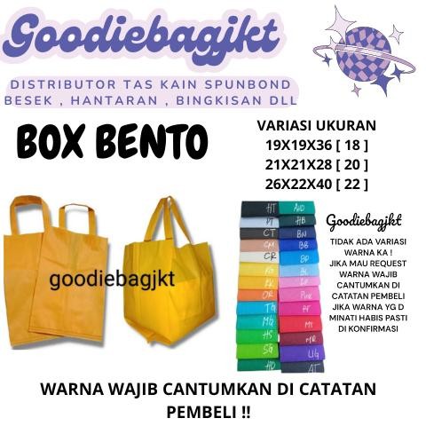 

Goodiebag tas spunbond box bento box nasi 21x21x28 [ 20 ] isi 12pcs aSt