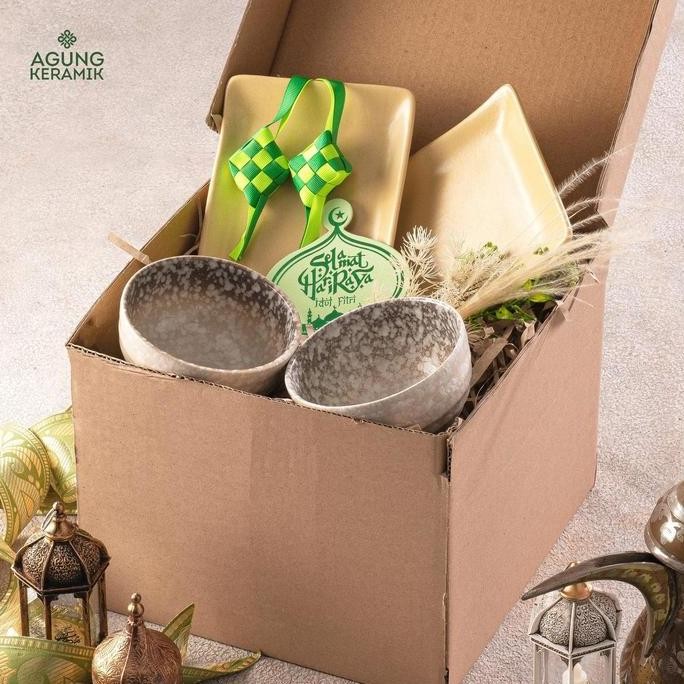 Ready Parcel Piring Kue Agung Keramik Lebaran - Hadiah Parcel Lebaran