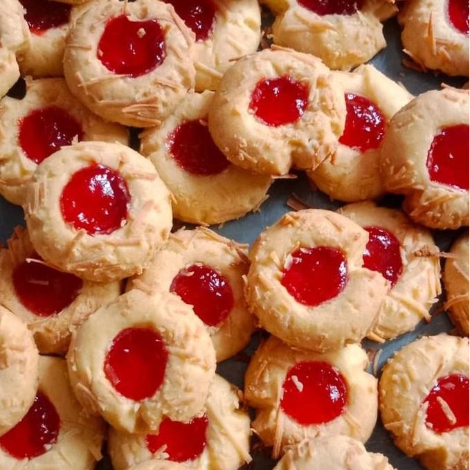 

Thumbprint Strawberry Toples Kecil 250gr Cookies Selai Premium Stok Terbatas