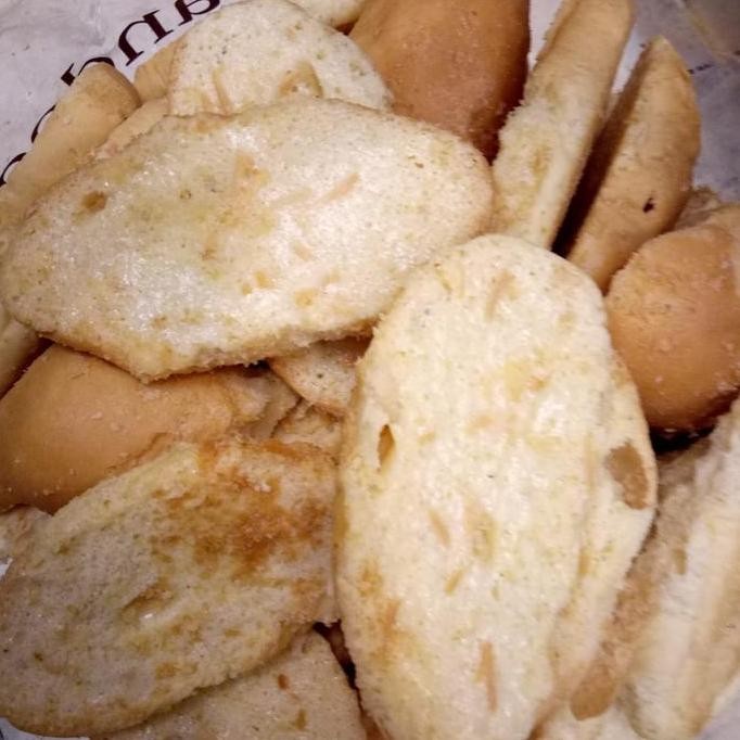 

Bagelen Rasa Keju Roti Kering Gurih - Cemilan Ringan Stok Terbatas