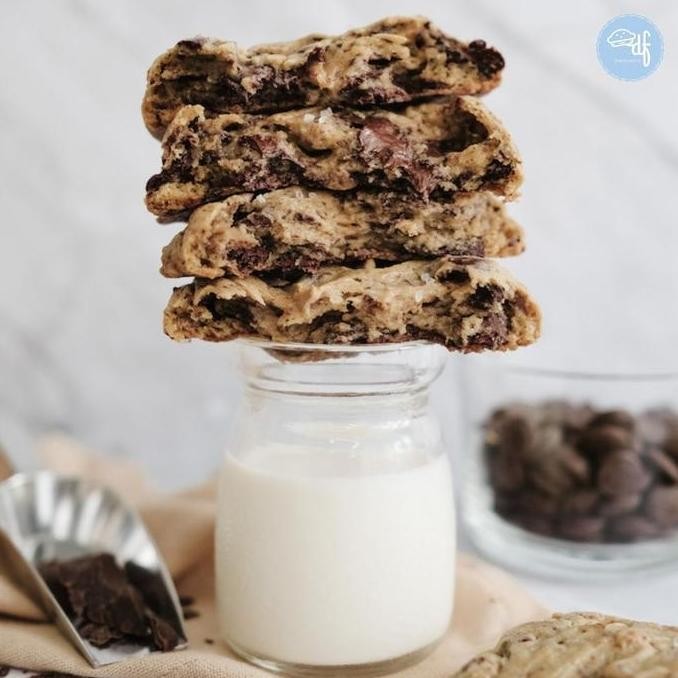 

Cookies Dark Chocolate Chunk - Kukis Premium Lumer Coklat Hitam Stok Terbatas