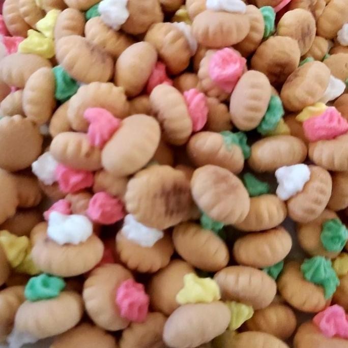 

Kue Jadul Monas / Gemrose - Kue Kering Tradisional Warna-warni Stok Terbatas