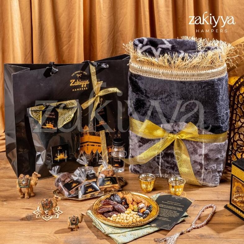 

Hampers Oleh Oleh Souvenir Haji Umroh Premium Paket Exclusive Heliconia