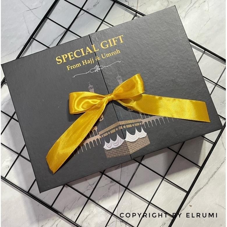 

Hanya Box Premium Tanpa Isian Paket Oleh Oleh Umroh Souvenir Haji Baitullah Tempat Hampers Kurma Sajadah Travel