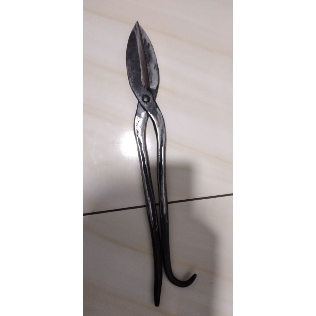 

gunting besar panjang panjang 47 cm