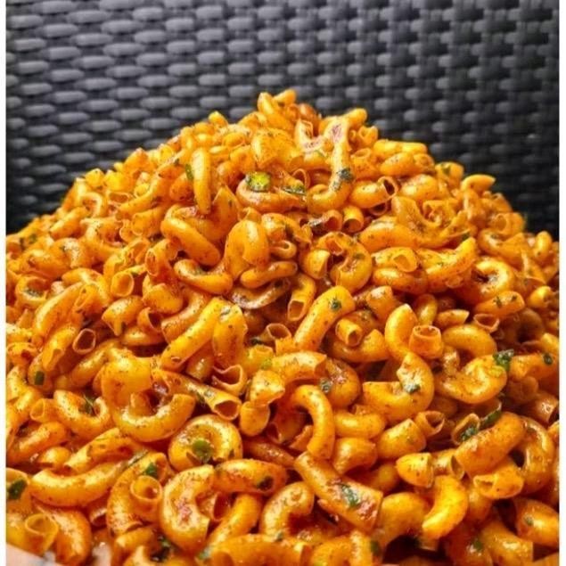 

FF MAKARONI CIKRUH 500 Gram PEDAS DAUN JERUK CAMILAN SNACK ORIGINAL DAUN JERUK