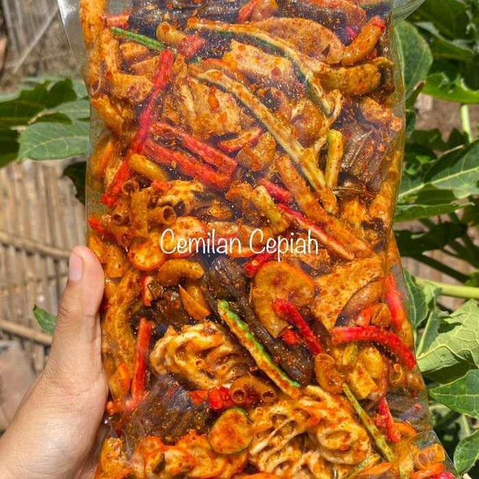 

FF Seblak Campur Pedas / Basreng/ Kerupuk jengkol/Makaroni/Pedo/Beton/Kerupuk mix 500 gram
