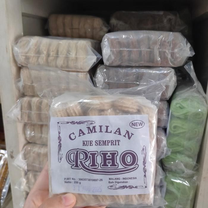 

IX Kue Semprit merk RIHO/ Kue Semprit/ Semprit Larut